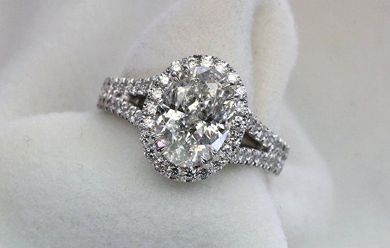 Elegant diamond ring with double band